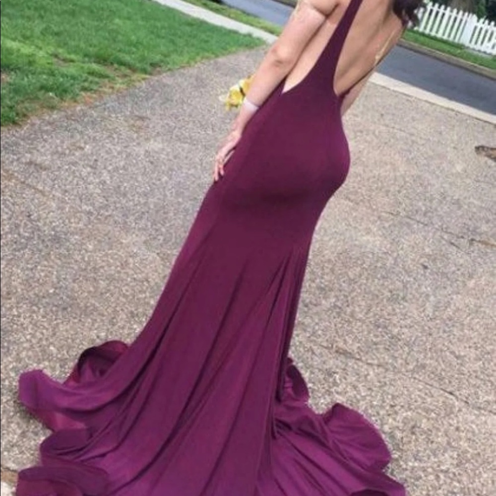 Prom dress sheet sides burgundy